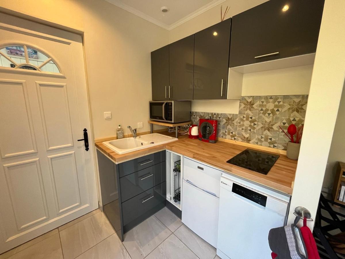 Appartement Au Calme Dans Un Espace Arbore ตูร์เรสส์-ซัวร์-ลูป ภายนอก รูปภาพ